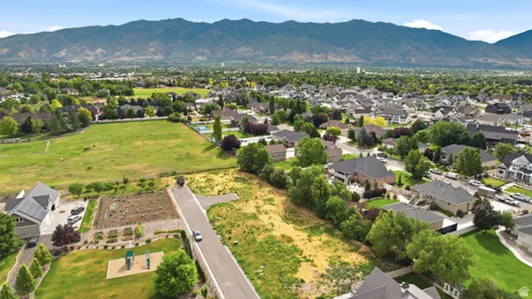 $400,000 | 1845 West Sherri Lane, Unit 3, Kaysville, UT 84037