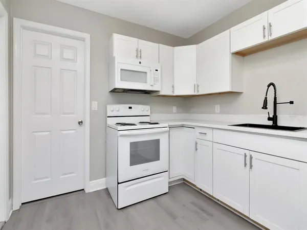$2,399,900 | 1211 62nd Avenue East, Bradenton, FL 34203