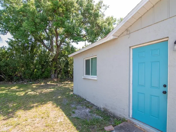 $2,399,900 | 1211 62nd Avenue East, Bradenton, FL 34203