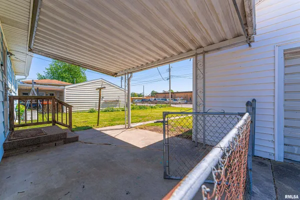 $135,000 | 225 Nugent Place, Lincoln, IL 62656