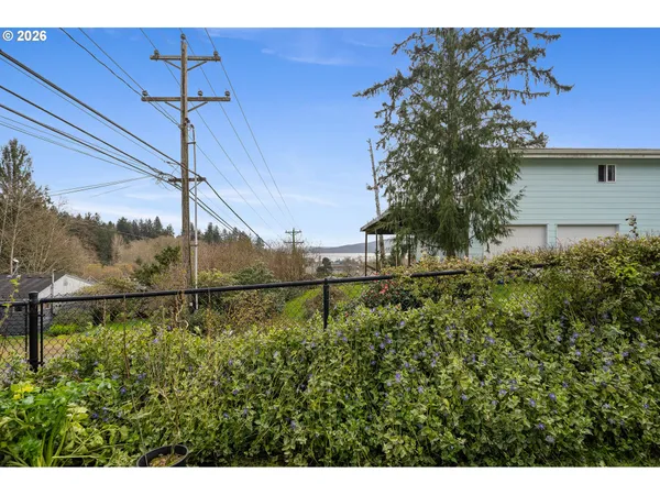 $399,000 | 5575 Ocean Street, Bay City, OR 97107