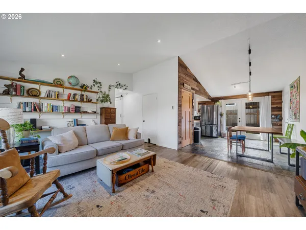 $399,000 | 5575 Ocean Street, Bay City, OR 97107