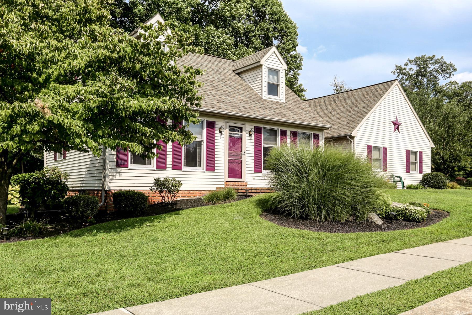 2 Walnut Run Elizabethtown, PA 17022 - Photo 2 of 31 Gallery Image 2