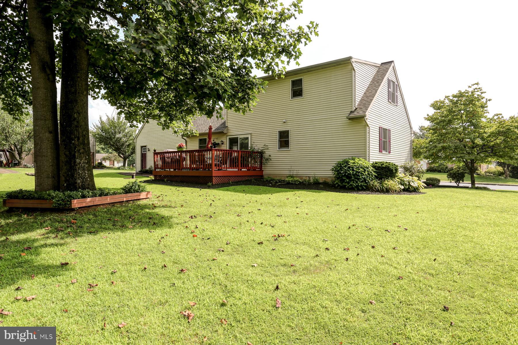 2 Walnut Run Elizabethtown, PA 17022 - Photo 3 of 31 Gallery Image 3