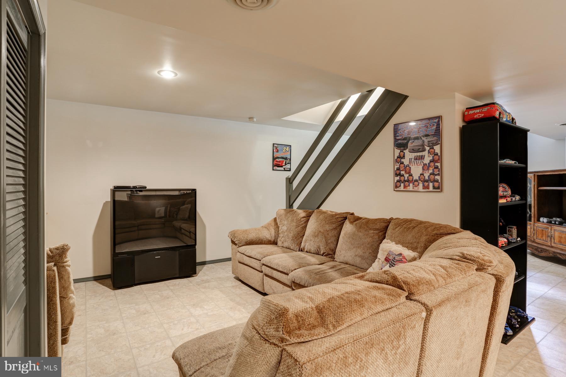 2 Walnut Run Elizabethtown, PA 17022 - Photo 30 of 31 Gallery Image 30