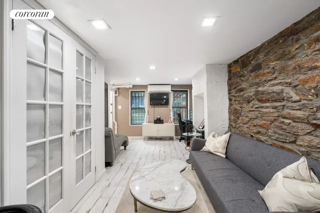 $5,850,000 | 524 East 82nd Street | Upper East Side