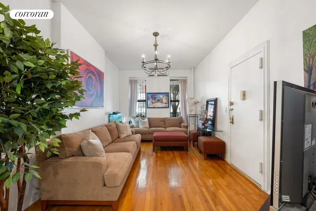 $5,850,000 | 524 East 82nd Street | Upper East Side