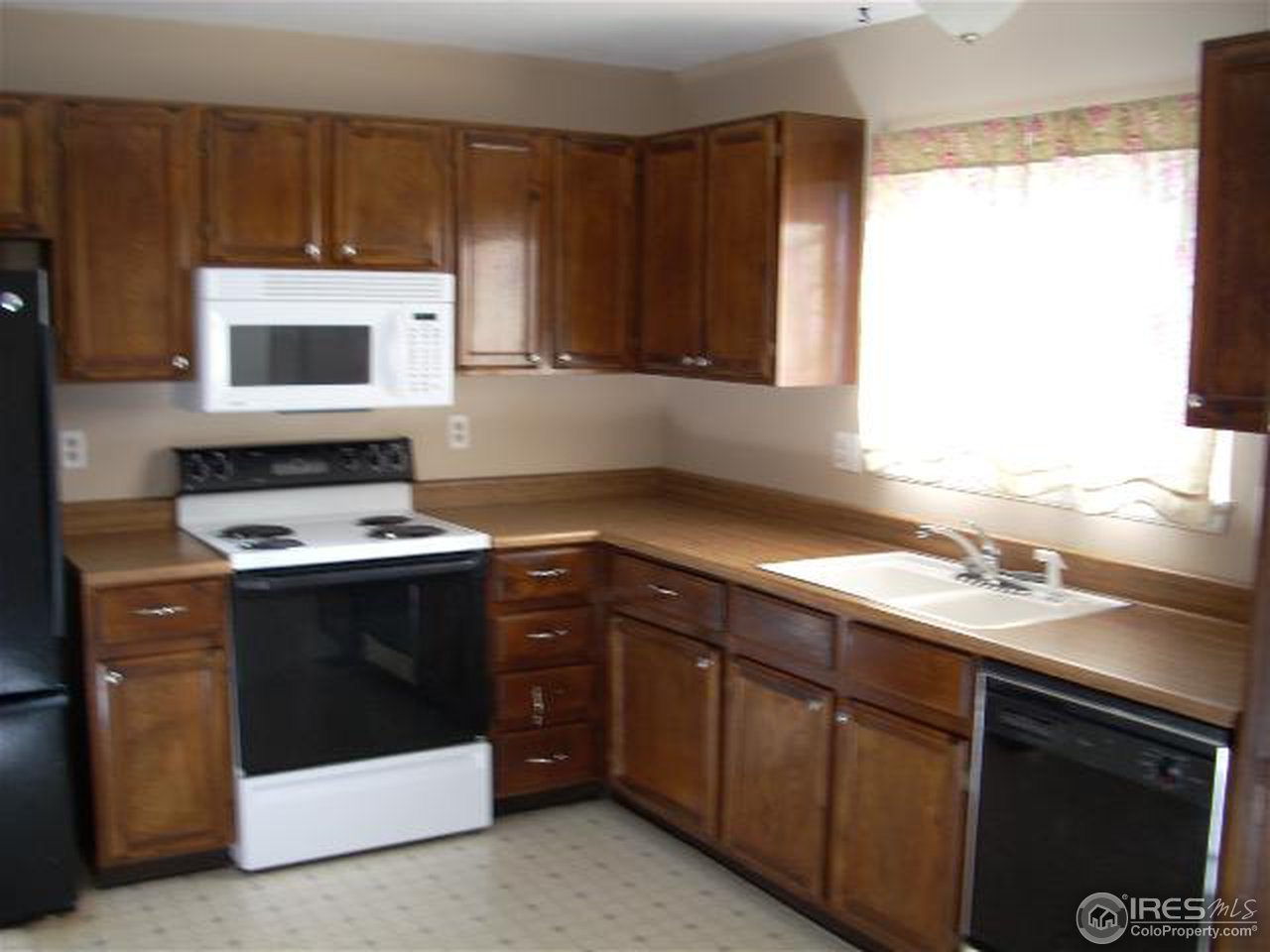 2513 Antelope Road Fort Collins, CO 80525 - Photo 4 of 9 Gallery Image 4