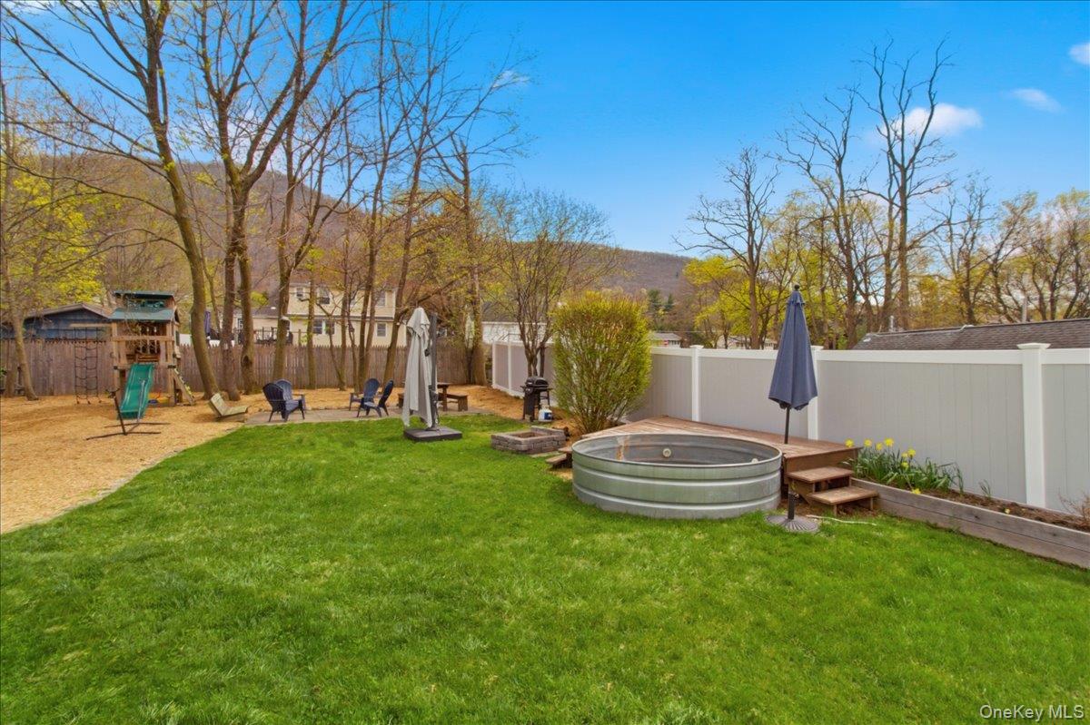 42 Rende Drive Beacon, NY 12508 - Photo 2 of 39