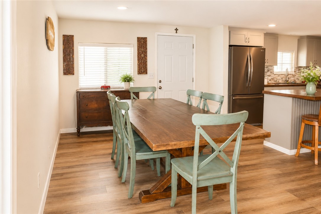 4810 Ehrenberg Road Golden Valley, AZ 86413 - Photo 3 of 31