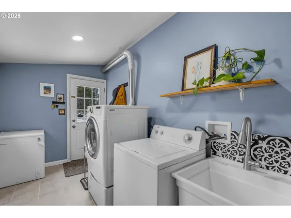 $368,000 | 16122 Lava Drive, La Pine, OR 97739