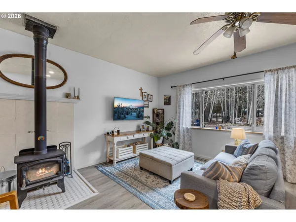 $368,000 | 16122 Lava Drive, La Pine, OR 97739