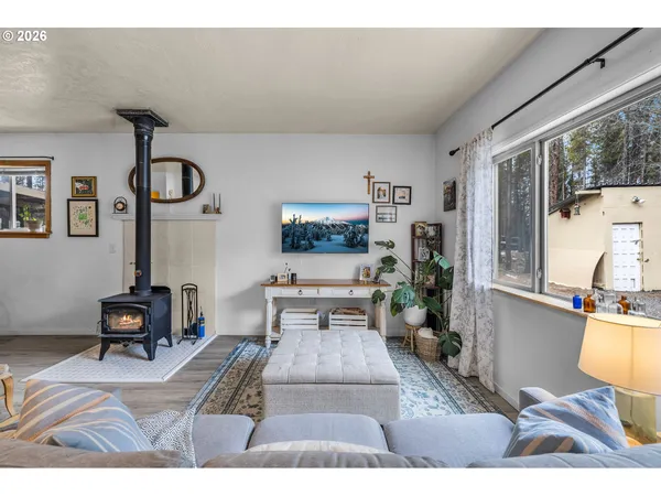 $368,000 | 16122 Lava Drive, La Pine, OR 97739