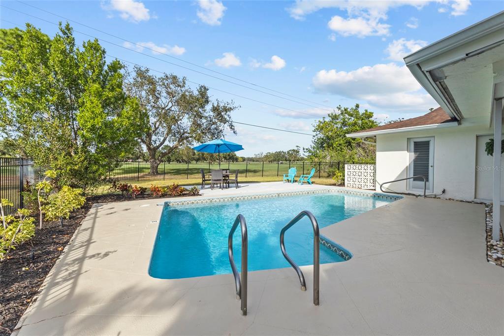 433 Whitfield Avenue Sarasota, FL 34243 - Photo 37 of 46 a view of swimming pool