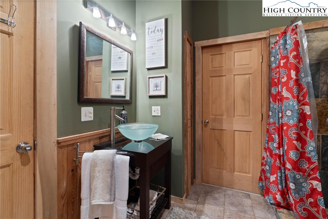 3086 Summit Road Purlear, NC 28665 - Photo 19 of 37