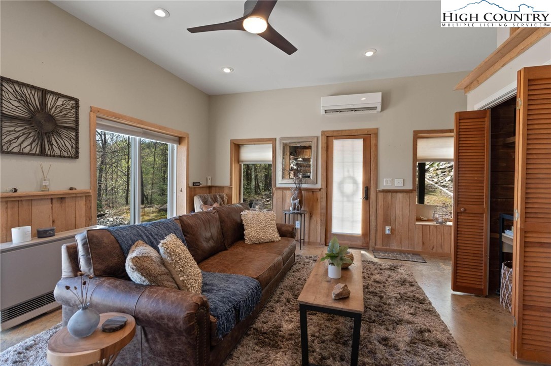 3086 Summit Road Purlear, NC 28665 - Photo 24 of 37