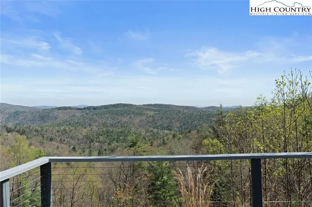 $360,000 | 3086 Summit Road, Purlear, NC 28665