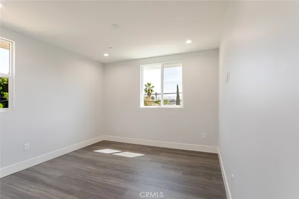 $3,250 | 13768 1/2 Judd Street, Pacoima, CA 91331