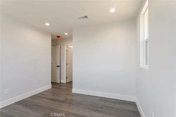 $3,250 | 13768 1/2 Judd Street, Pacoima, CA 91331