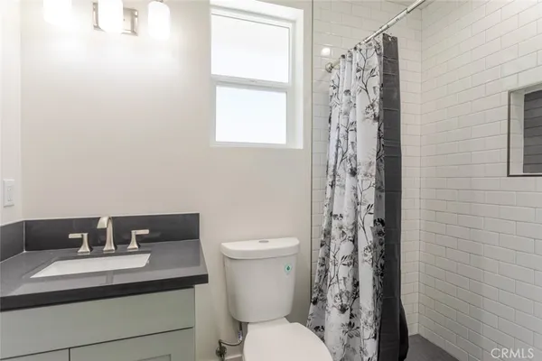 $3,250 | 13768 1/2 Judd Street, Pacoima, CA 91331