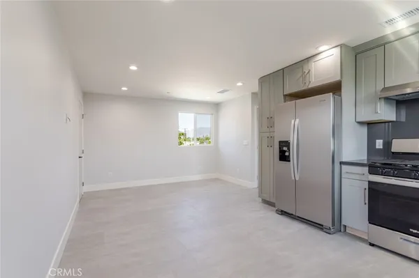$3,250 | 13768 1/2 Judd Street, Pacoima, CA 91331