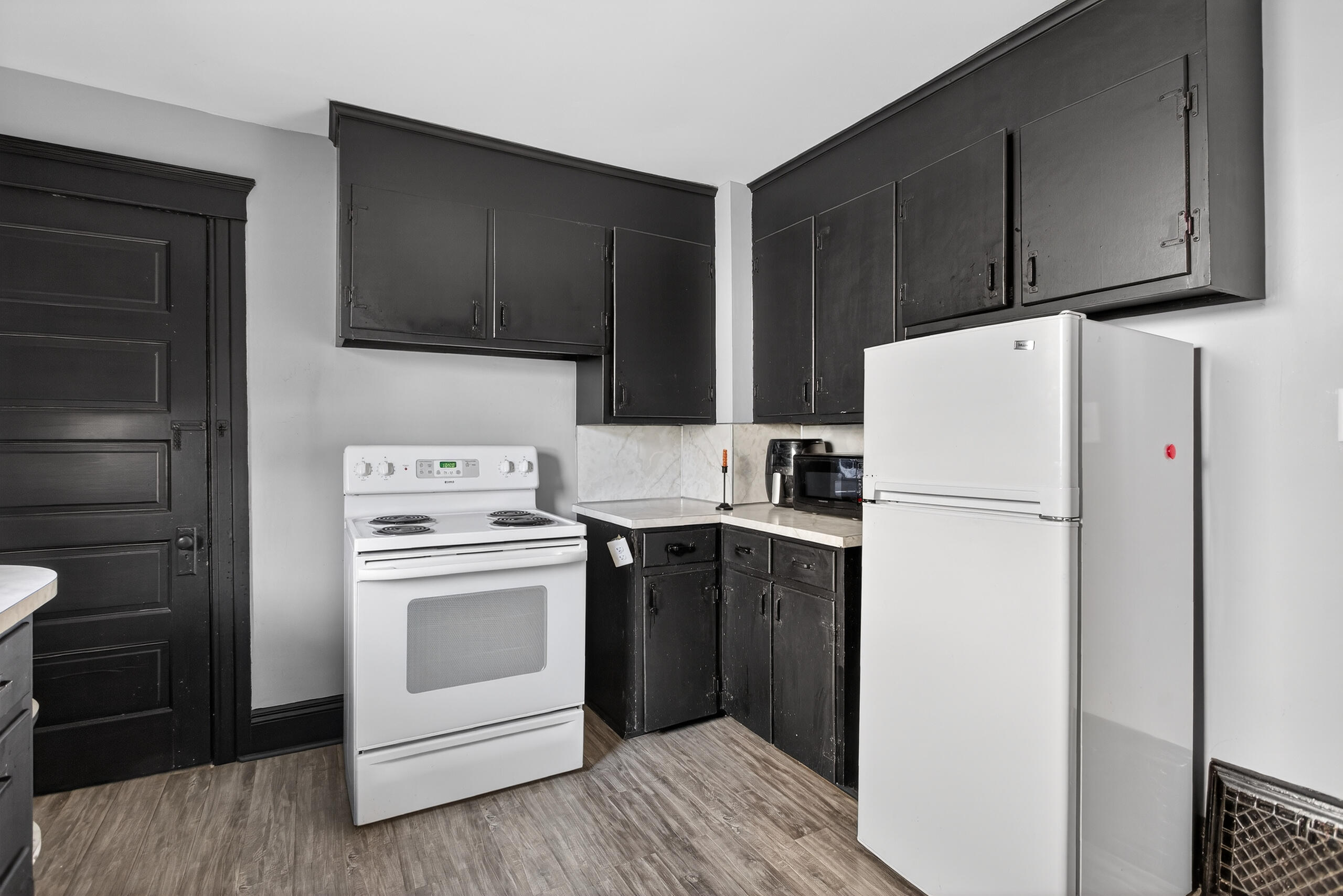 134 North Gorham Street Jackson, MI 49202 - Photo 2 of 35 002_0N0A6237