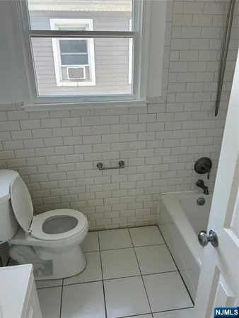 $2,650 | 1 Mt Vernon Avenue, Unit 2, Bloomfield, NJ 07003
