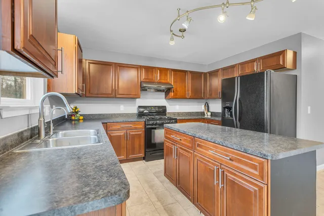 $449,900 | 19685 Kirk Road, Manchester, MI 48158