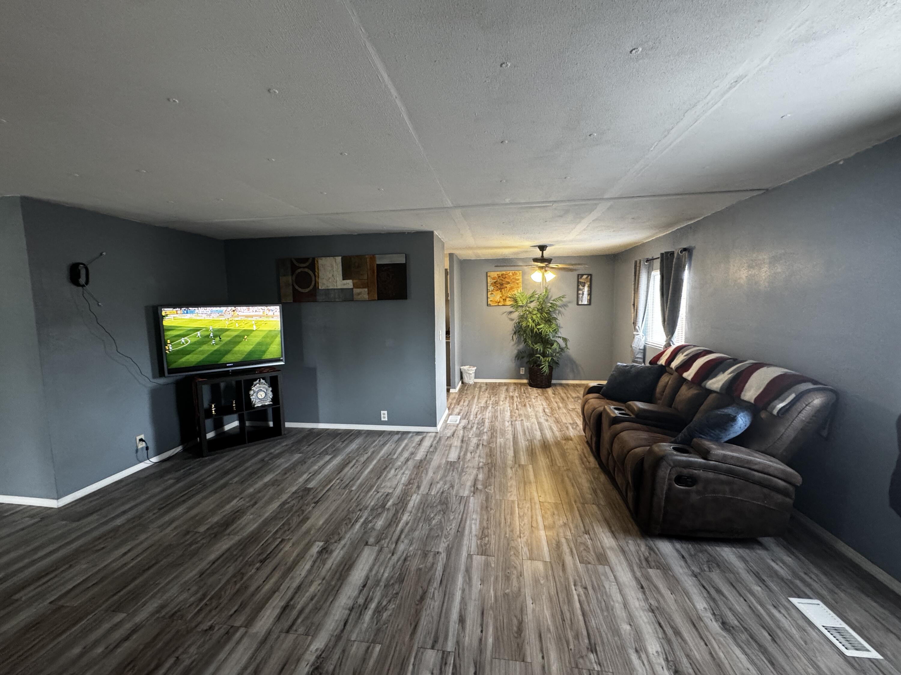 2130 E-Z Street Malin, OR 97632 - Photo 4 of 28 04