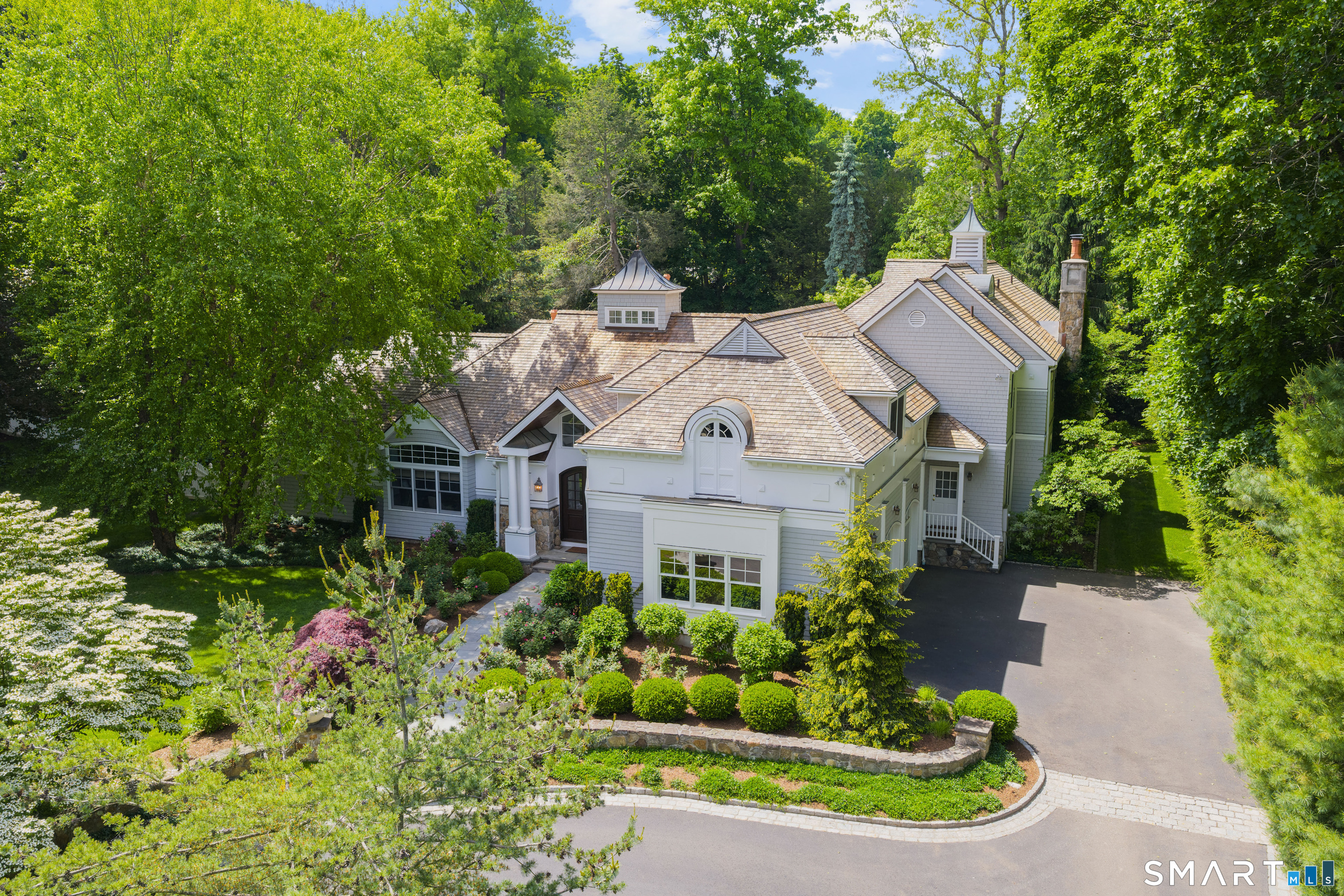 146 Lambert Road New Canaan, CT 06840 - Photo 2 of 40