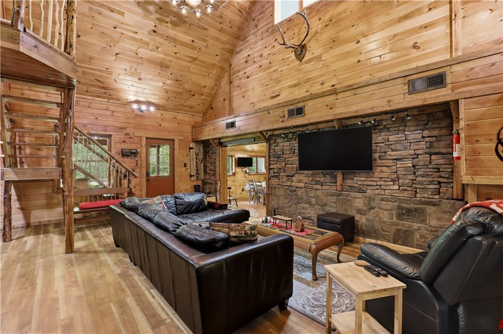 327 Stahl Road Somerset, PA 15501 - Photo 15 of 42