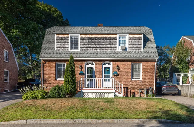 $2,600 | 79 Porpoise Way, Portsmouth, NH 03801