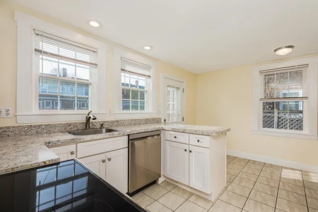 $2,600 | 79 Porpoise Way, Portsmouth, NH 03801