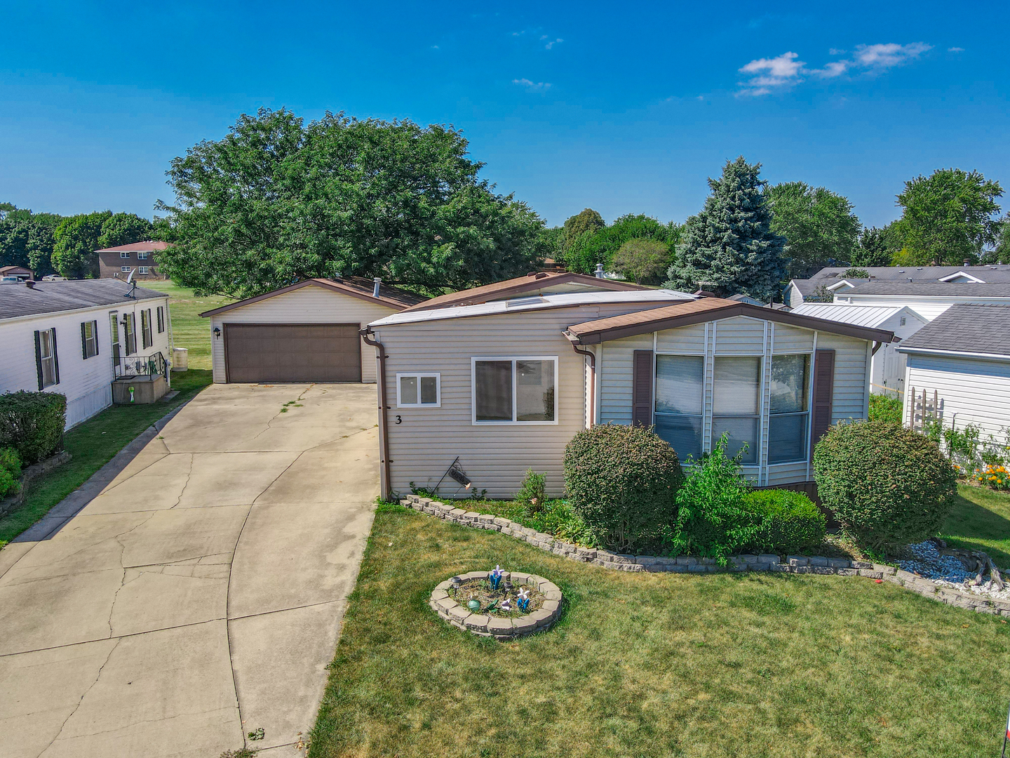 3 Maple Ridge Parkway Manteno, IL 60950 - Photo 1 of 24