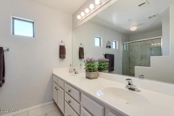 $3,600 | 1351 North Pleasant Drive, Unit 2092, Chandler, AZ 85225