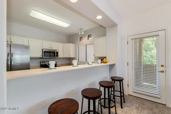 $3,600 | 1351 North Pleasant Drive, Unit 2092, Chandler, AZ 85225