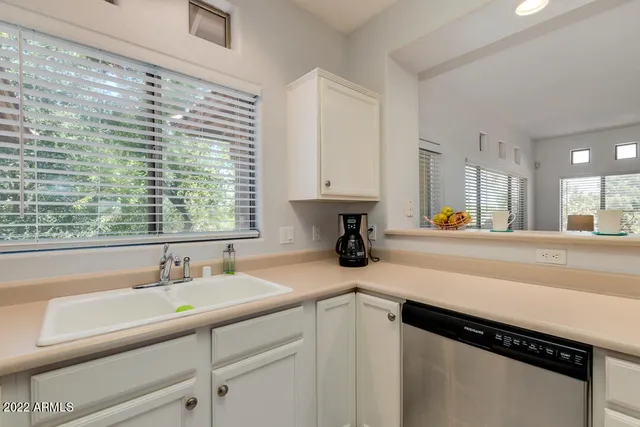 $3,600 | 1351 North Pleasant Drive, Unit 2092, Chandler, AZ 85225