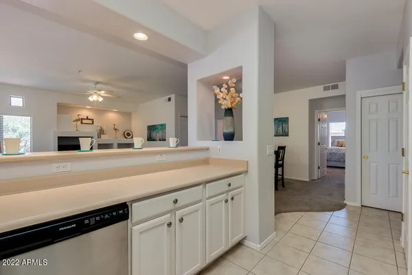 $3,600 | 1351 North Pleasant Drive, Unit 2092, Chandler, AZ 85225