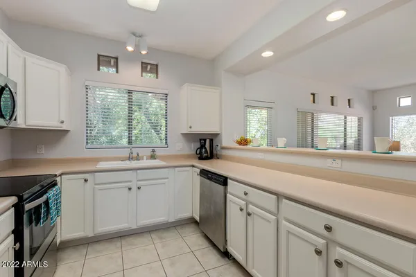 $3,600 | 1351 North Pleasant Drive, Unit 2092, Chandler, AZ 85225