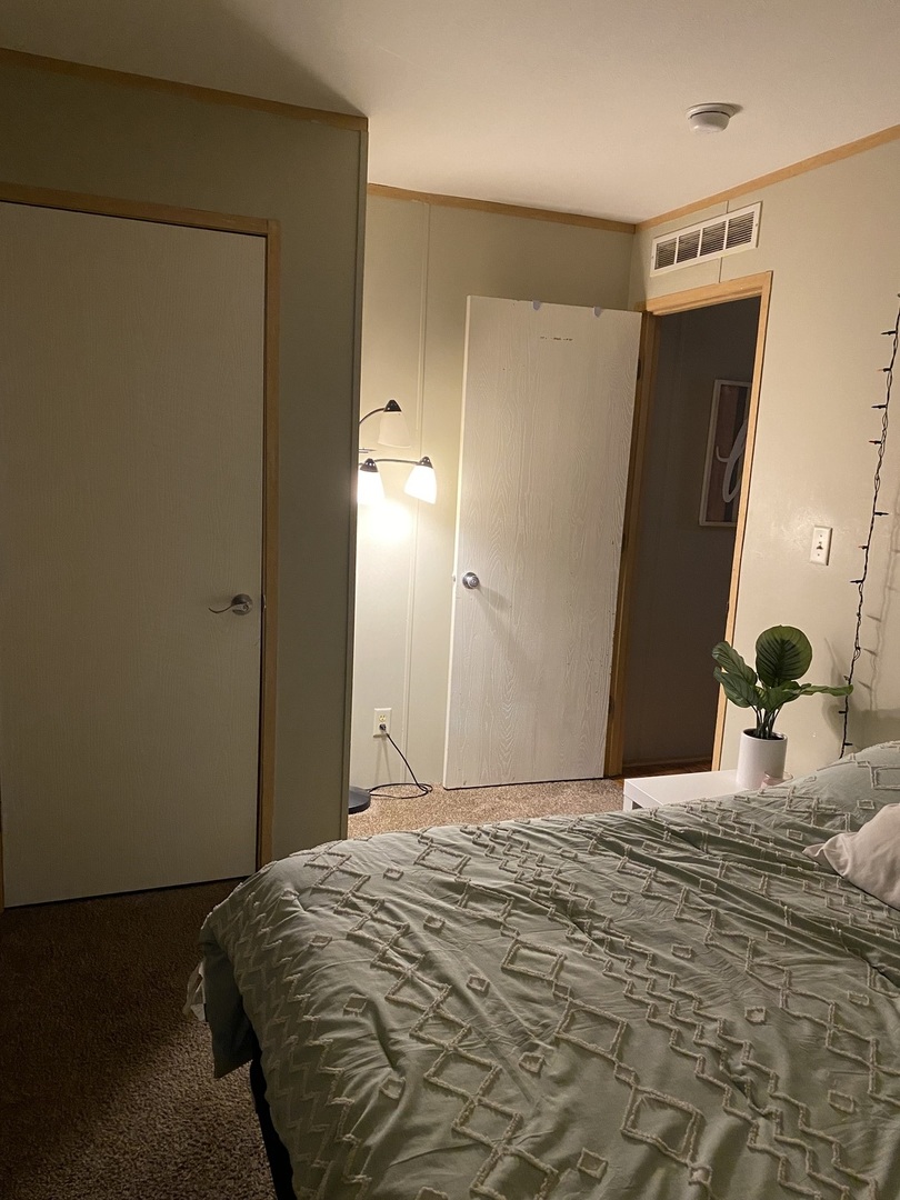 36 Cedar Street Minooka, IL 60447 - Photo 7 of 12 a bedroom with a bed and a dresser