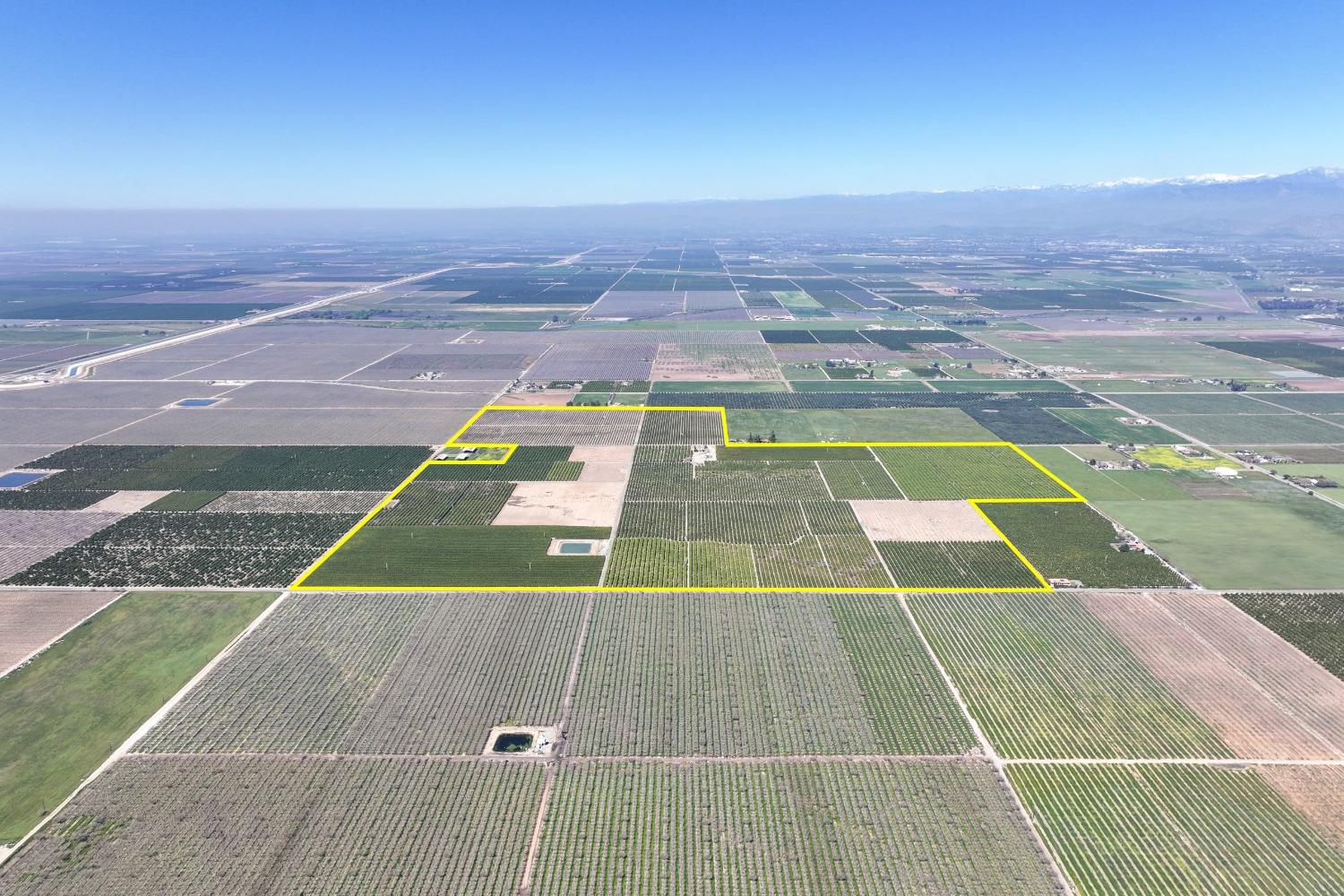 21865 Ave 92 Terra Bella, CA 93270 - Photo 1 of 24