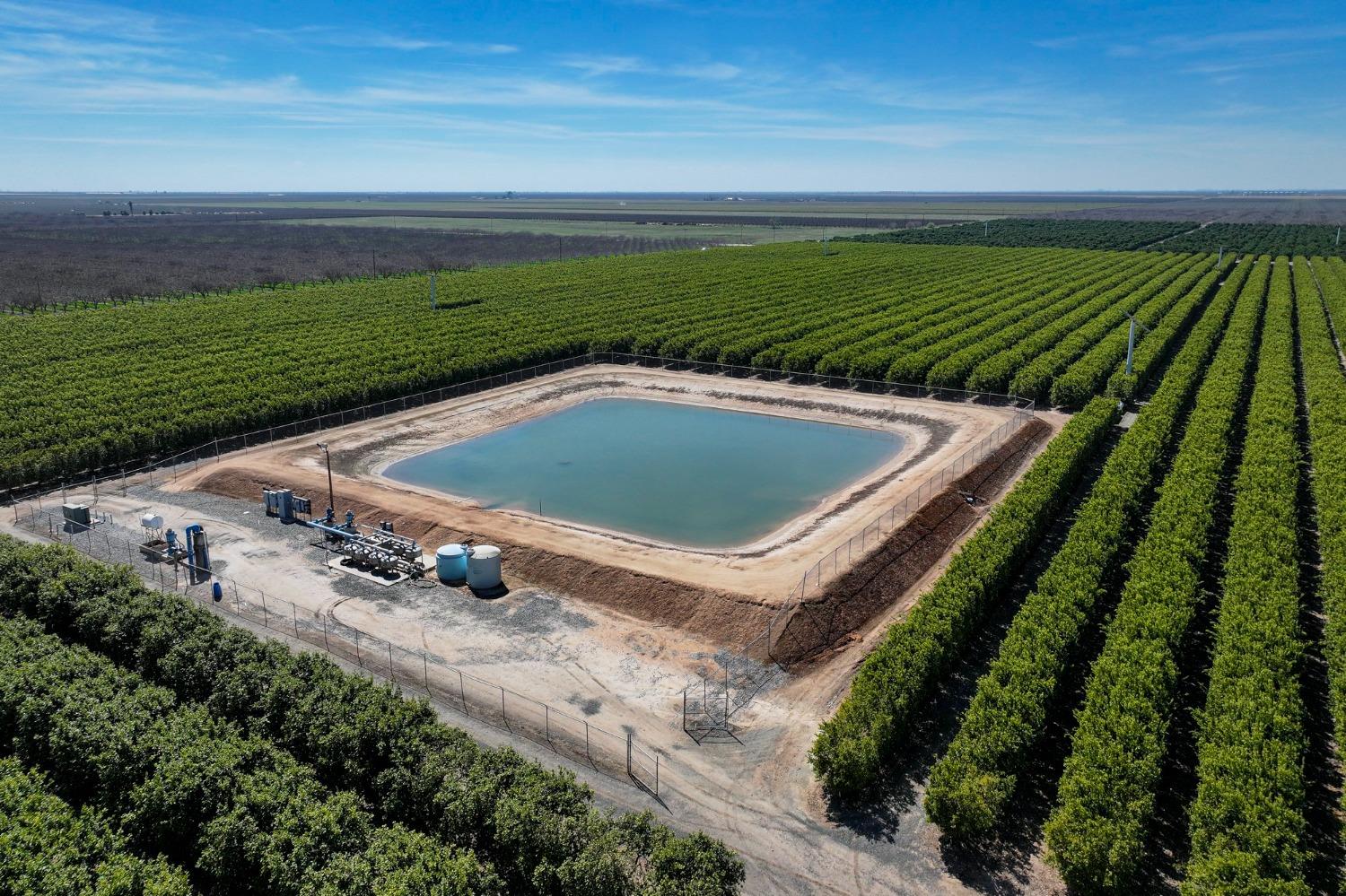 21865 Ave 92 Terra Bella, CA 93270 - Photo 3 of 24