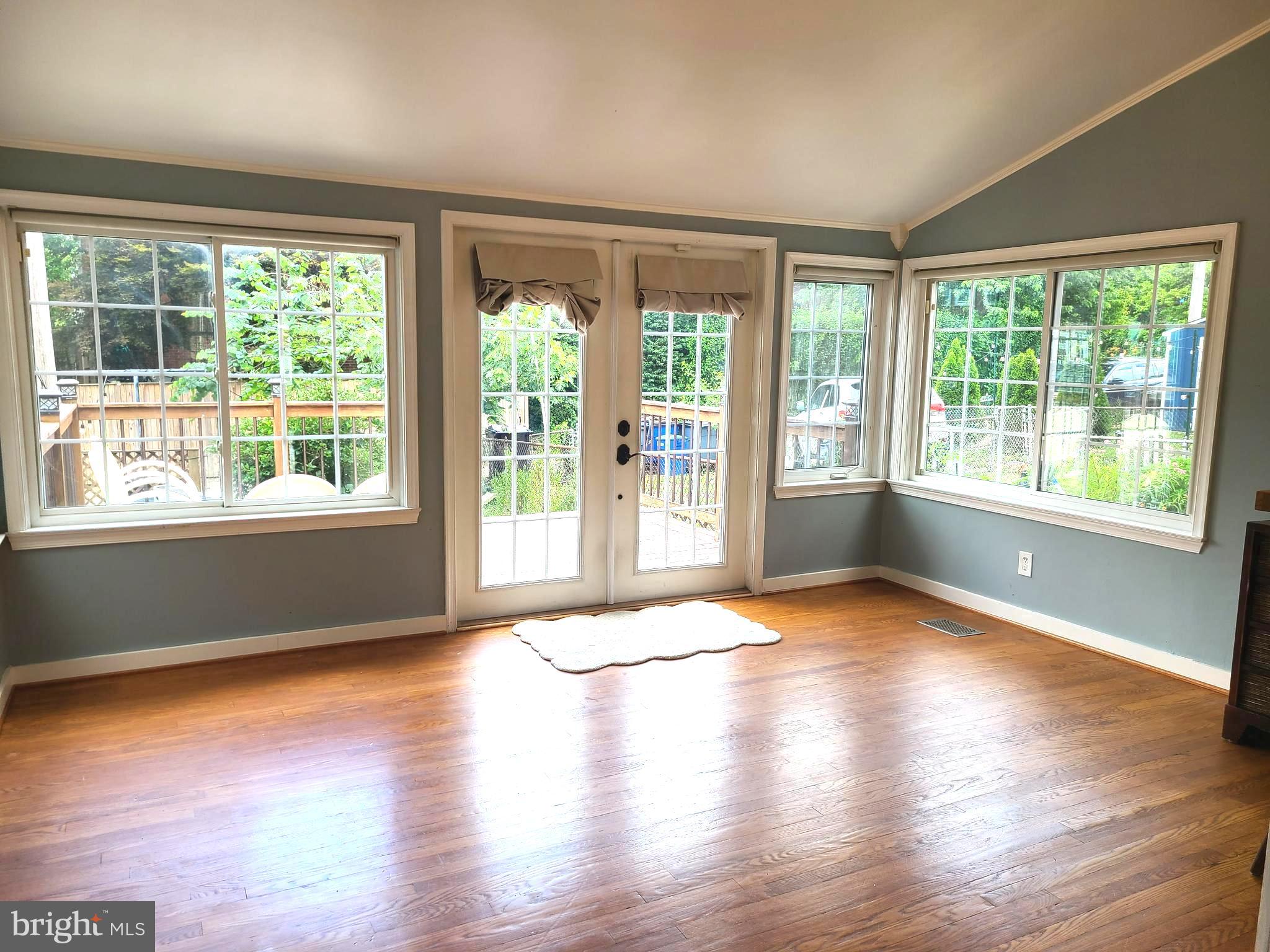 1627 Aberdeen Road Towson, MD 21286 - Photo 25 of 65 Reclaimed hardwood flooring