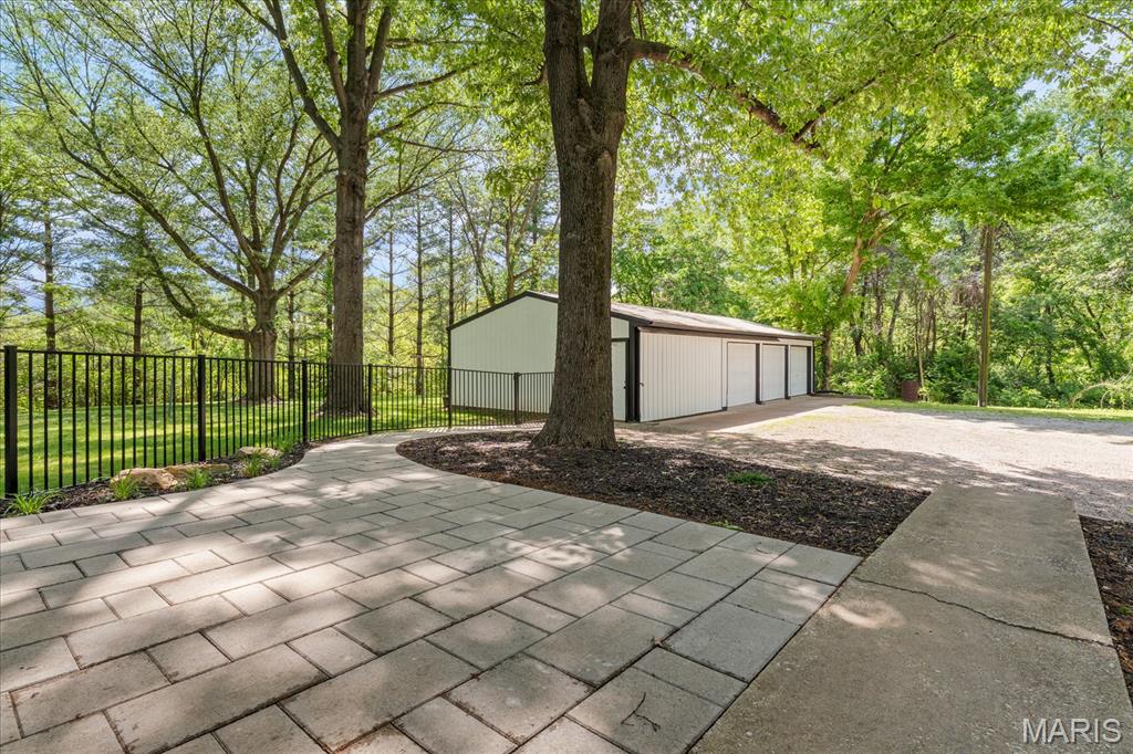 2913 Old Caseyville Road Swansea, IL 62226 - Photo 6 of 51