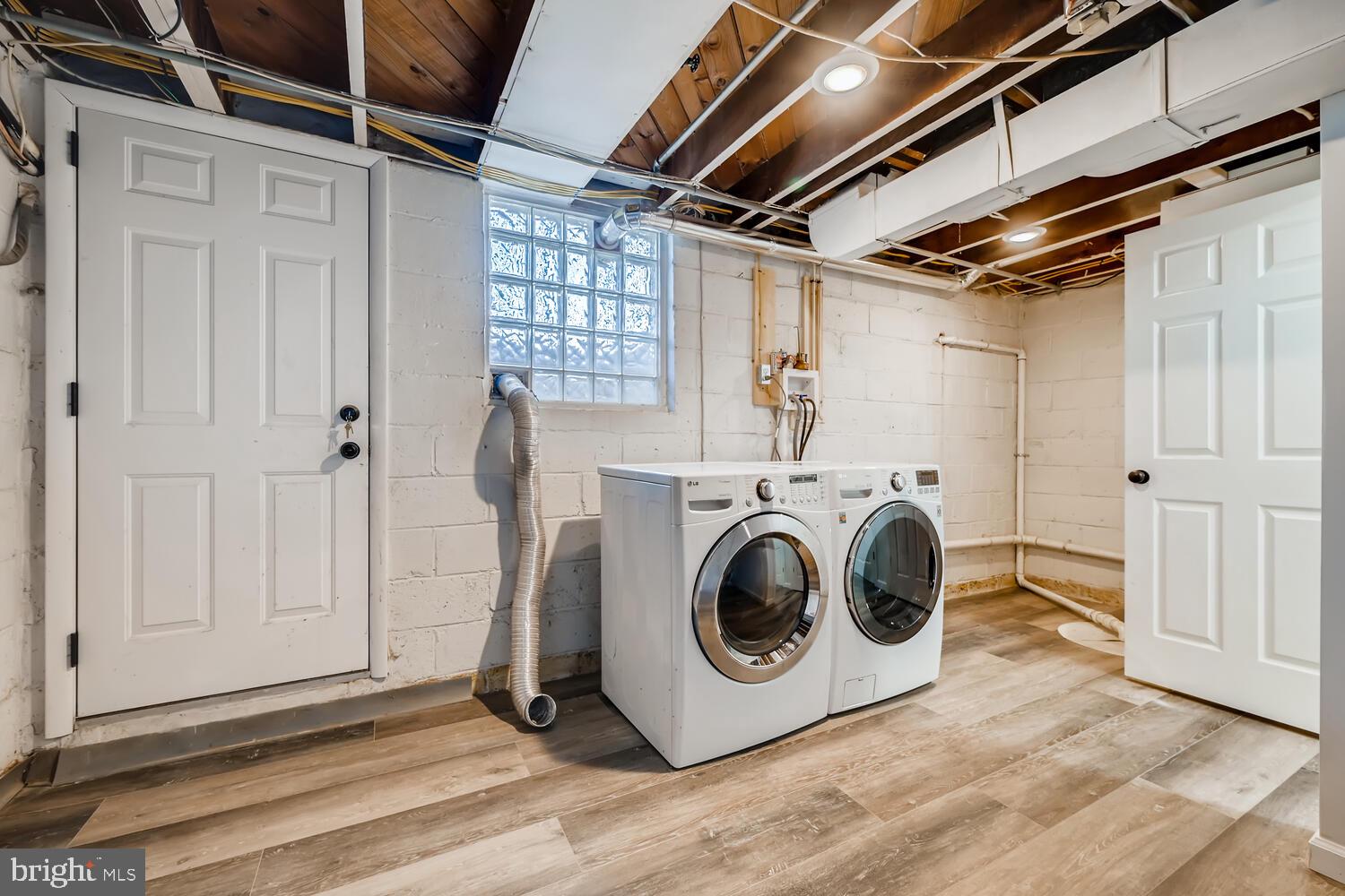 2720 Moorgate Road Baltimore, MD 21222 - Photo 24 of 28 a utility room with dryer and washer