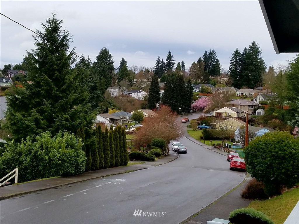 422 Windsor Way Northeast Renton, WA 98056 - Photo 24 of 25