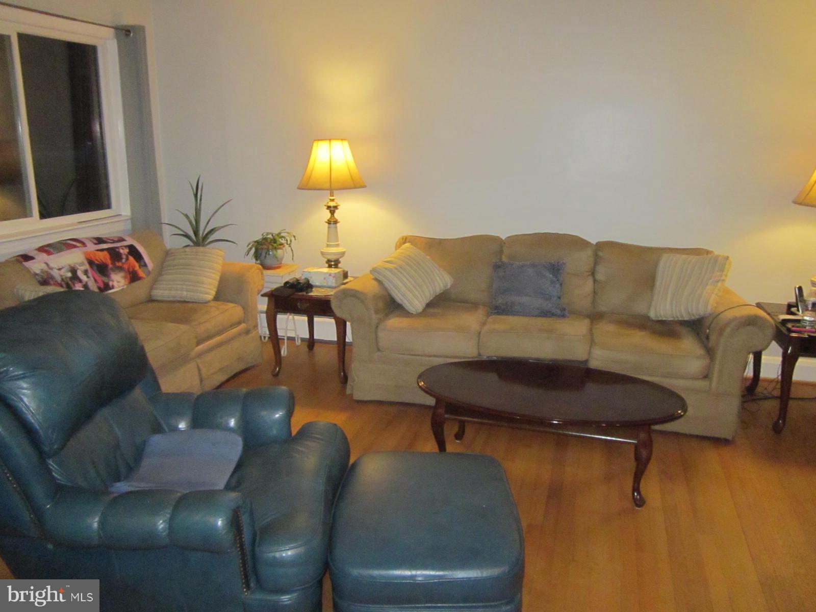 8418 Park Road Pasadena, MD 21122 - Photo 19 of 30 Living Room