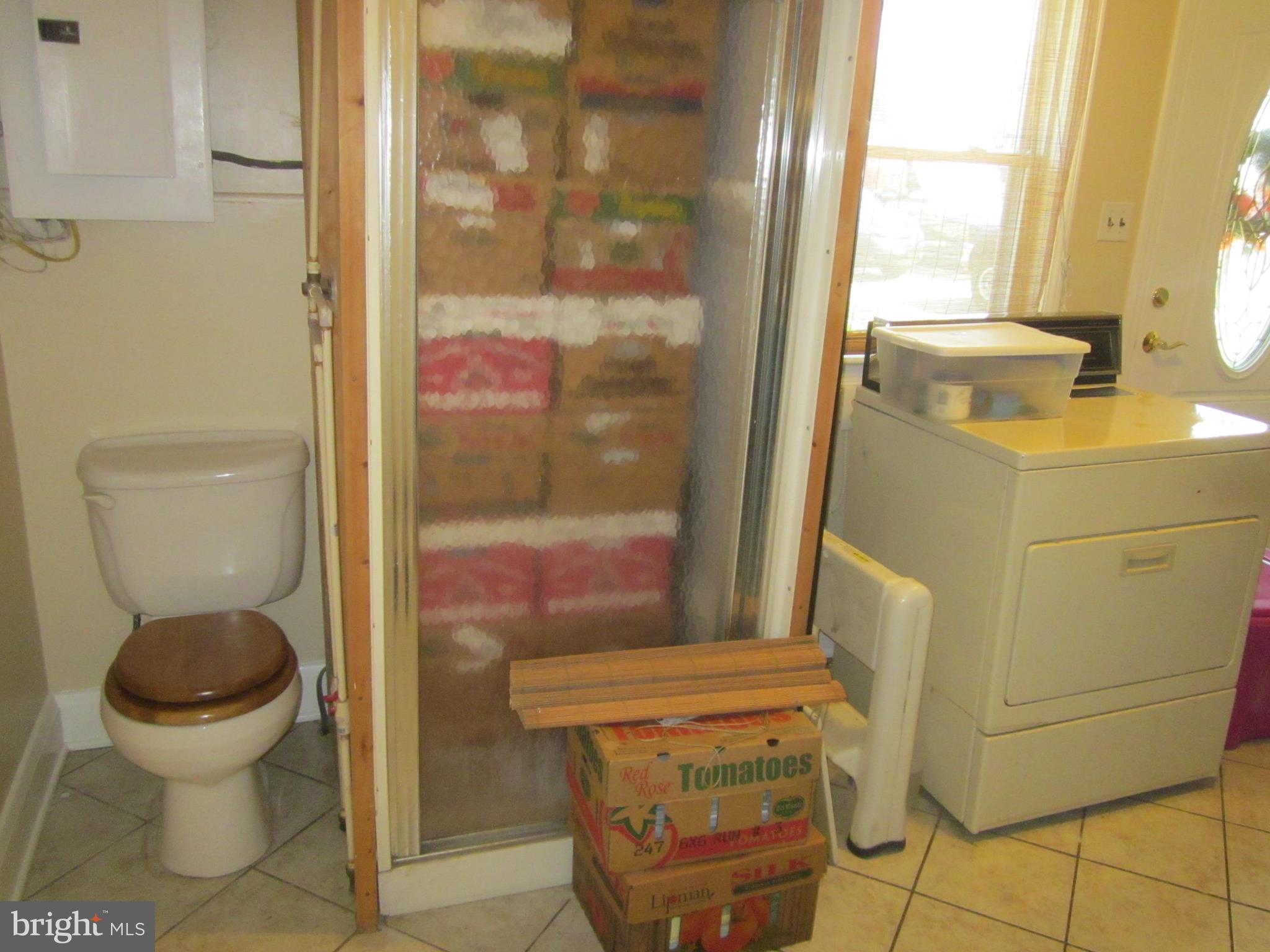 8418 Park Road Pasadena, MD 21122 - Photo 25 of 30 Laundry/Utility Area
