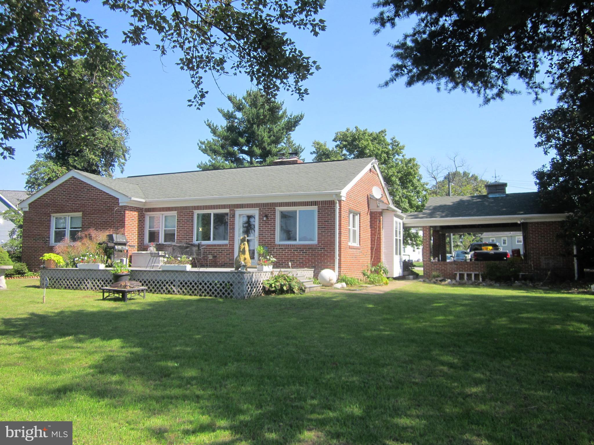 8418 Park Road Pasadena, MD 21122 - Photo 6 of 30 Front View (Creek Side)