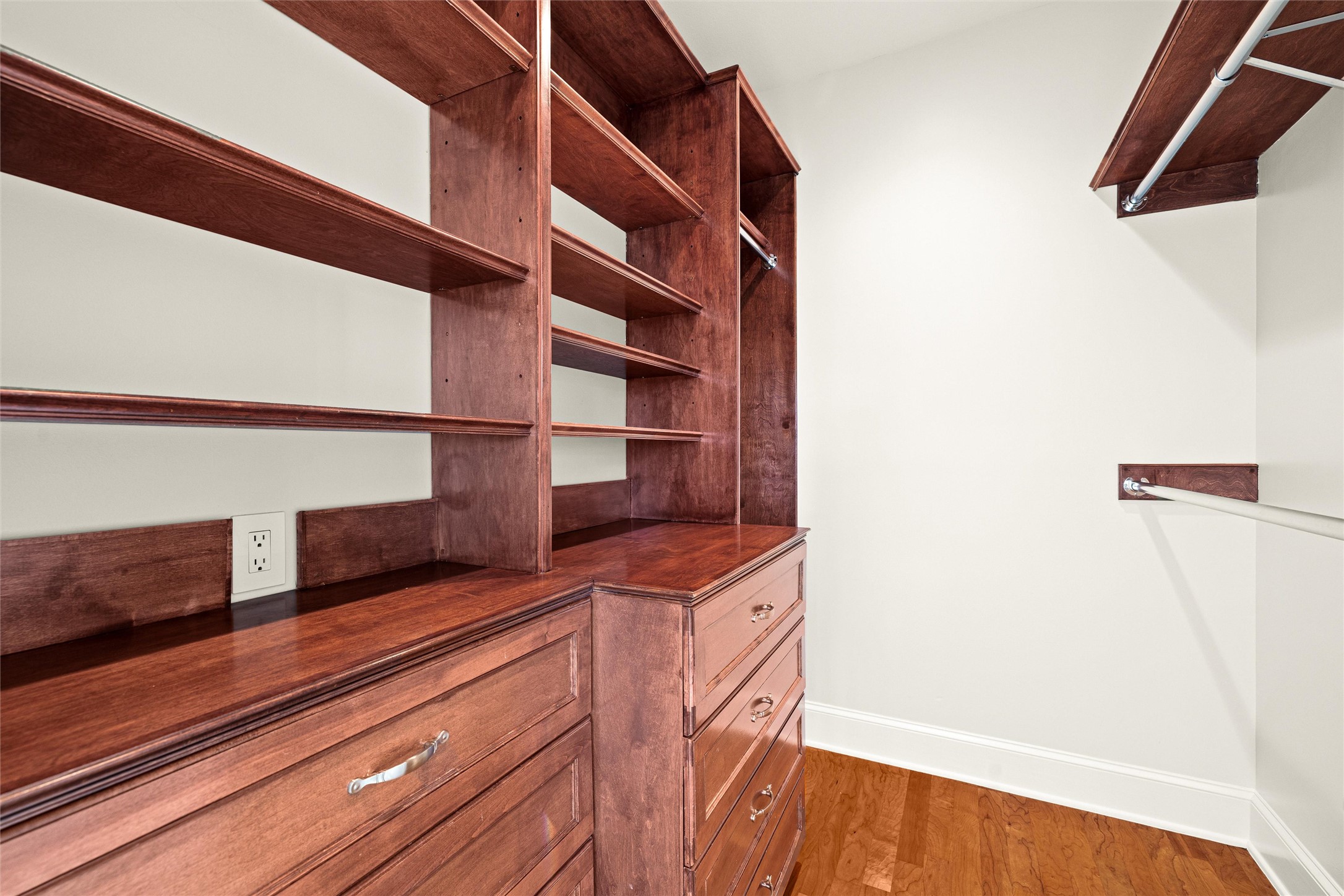 5301 Valburn Circle Austin, TX 78731 - Photo 22 of 39 a view of entryway